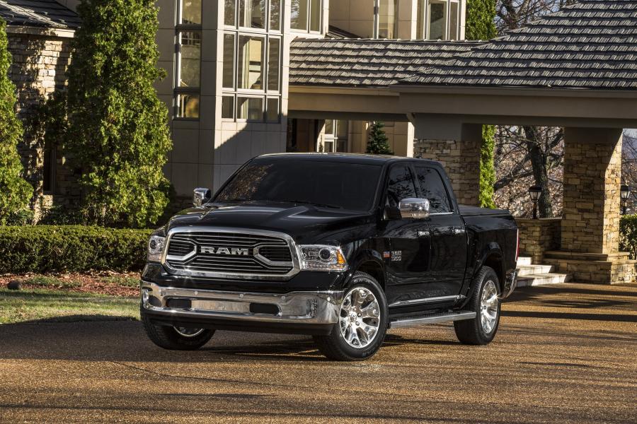  Dodge Ram 1500 Laramie Limited Crew Cab 2015 года  (фото 6 из 46)